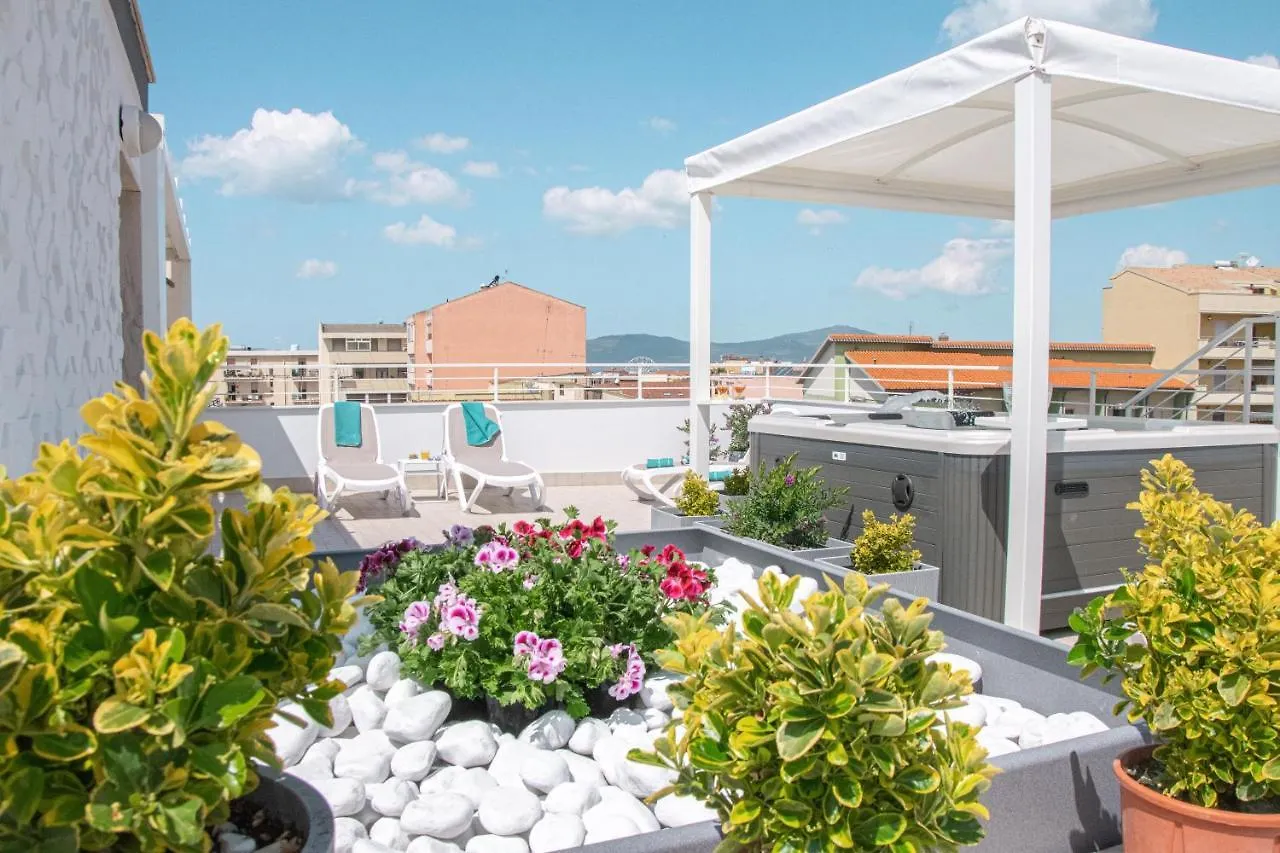 Skyfive Water Apartment Alghero 0*,
